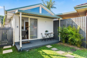 Rothery Escape - A Cosy Coastal Cottage Wollongong